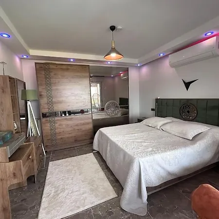 Bahceli Verandali Sirin Ev Havalimanina Yakin * Dalaman