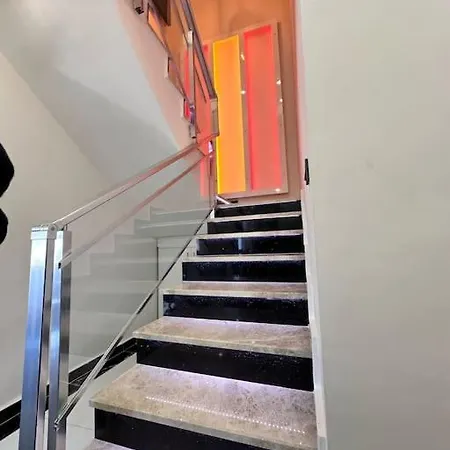 Villa Bahceli Verandali Sirin Ev Havalimanina Yakin