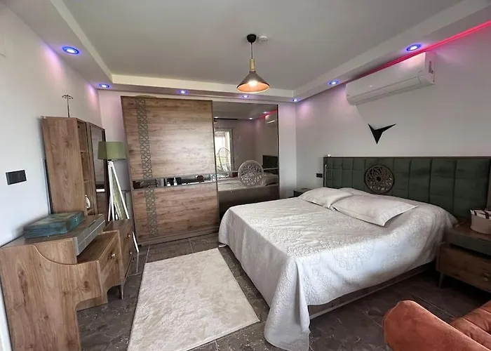 Bahceli Verandali Sirin Ev Havalimanina Yakin * Dalaman