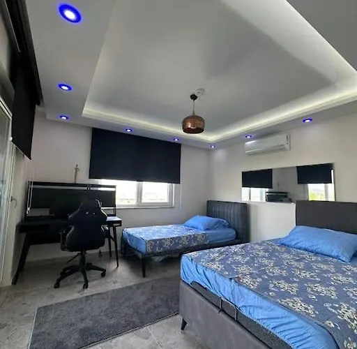 Bahceli Verandali Sirin Ev Havalimanina Yakin Villa Dalaman