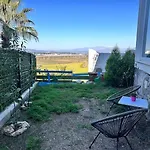 Bahceli Verandali Sirin Ev Havalimanina Yakin Villa *
